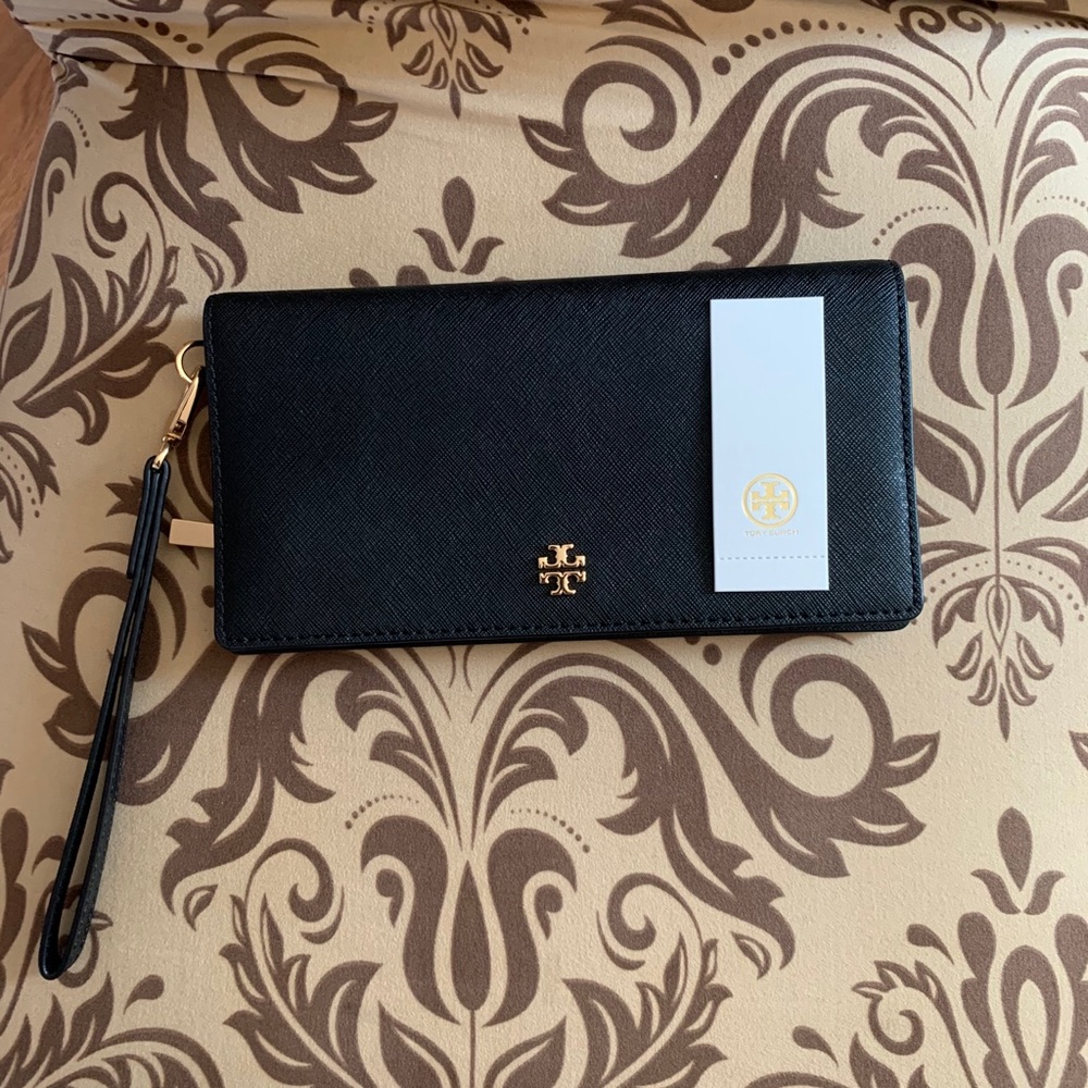NWT AUTHENTIC TORY BURCH LONG WALLET